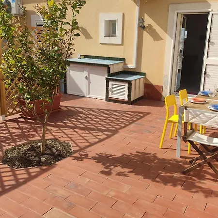 Le Dimore Del Pescatore Nel Porto Di - La Granni - Apartment