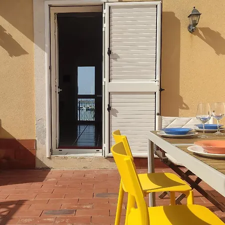 Le Dimore Del Pescatore Nel Porto Di - La Granni - Apartment